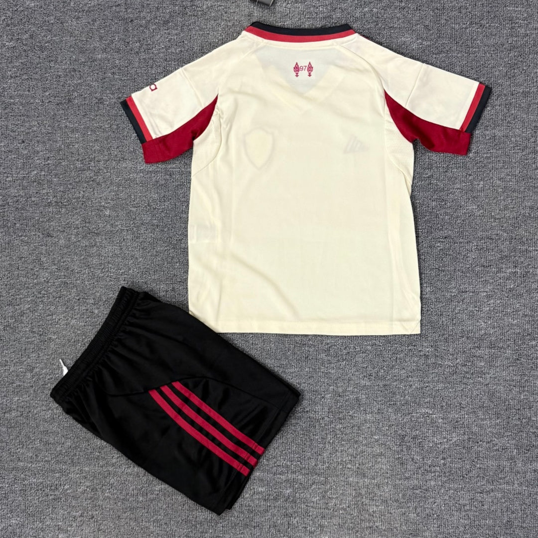 25/26 Ensemble Enfant  Liverpool  Extérieur