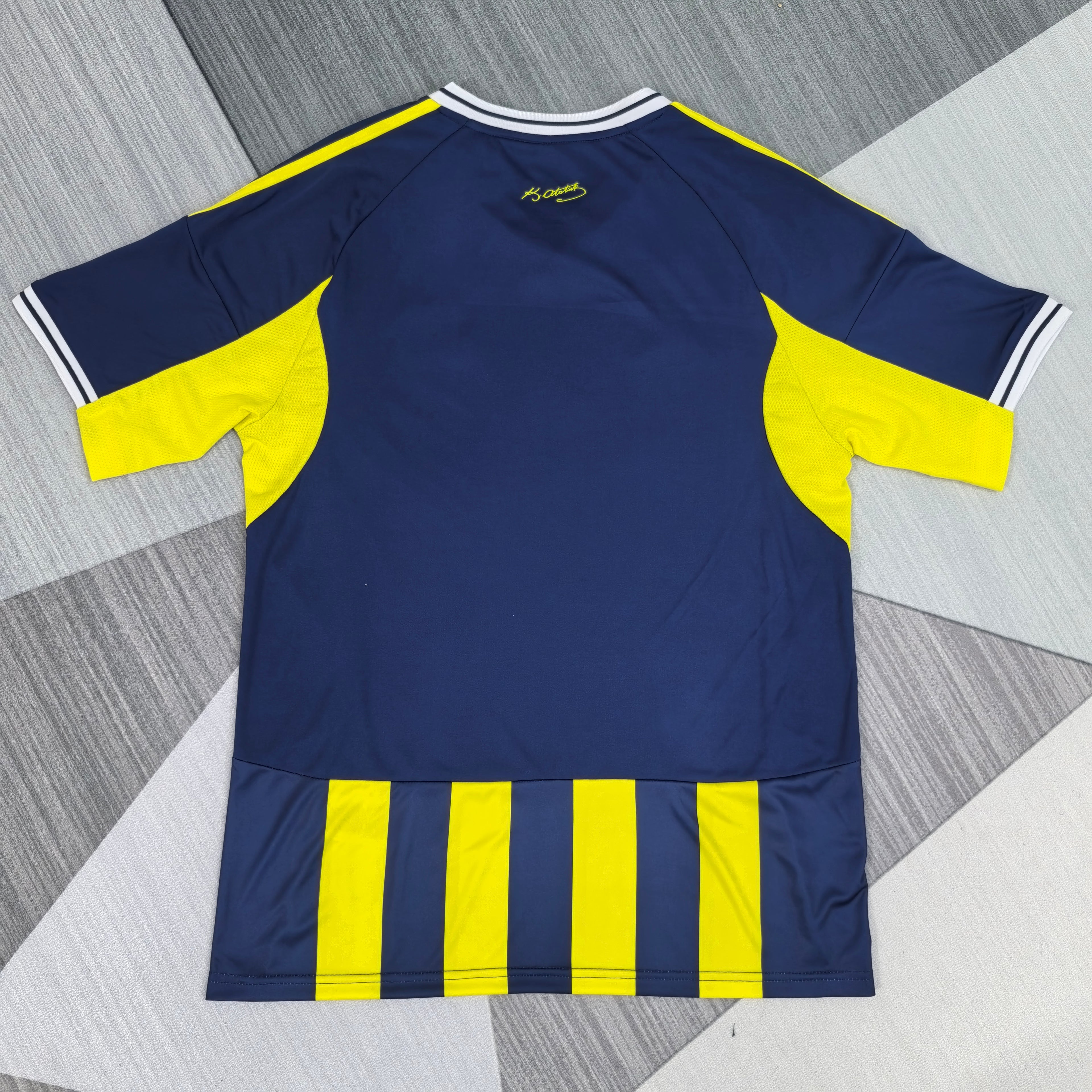 Fenerbahce Domicile 25/26 version Fan
