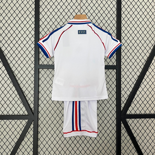 1998/1999 Ensemble Enfant France Rétro
